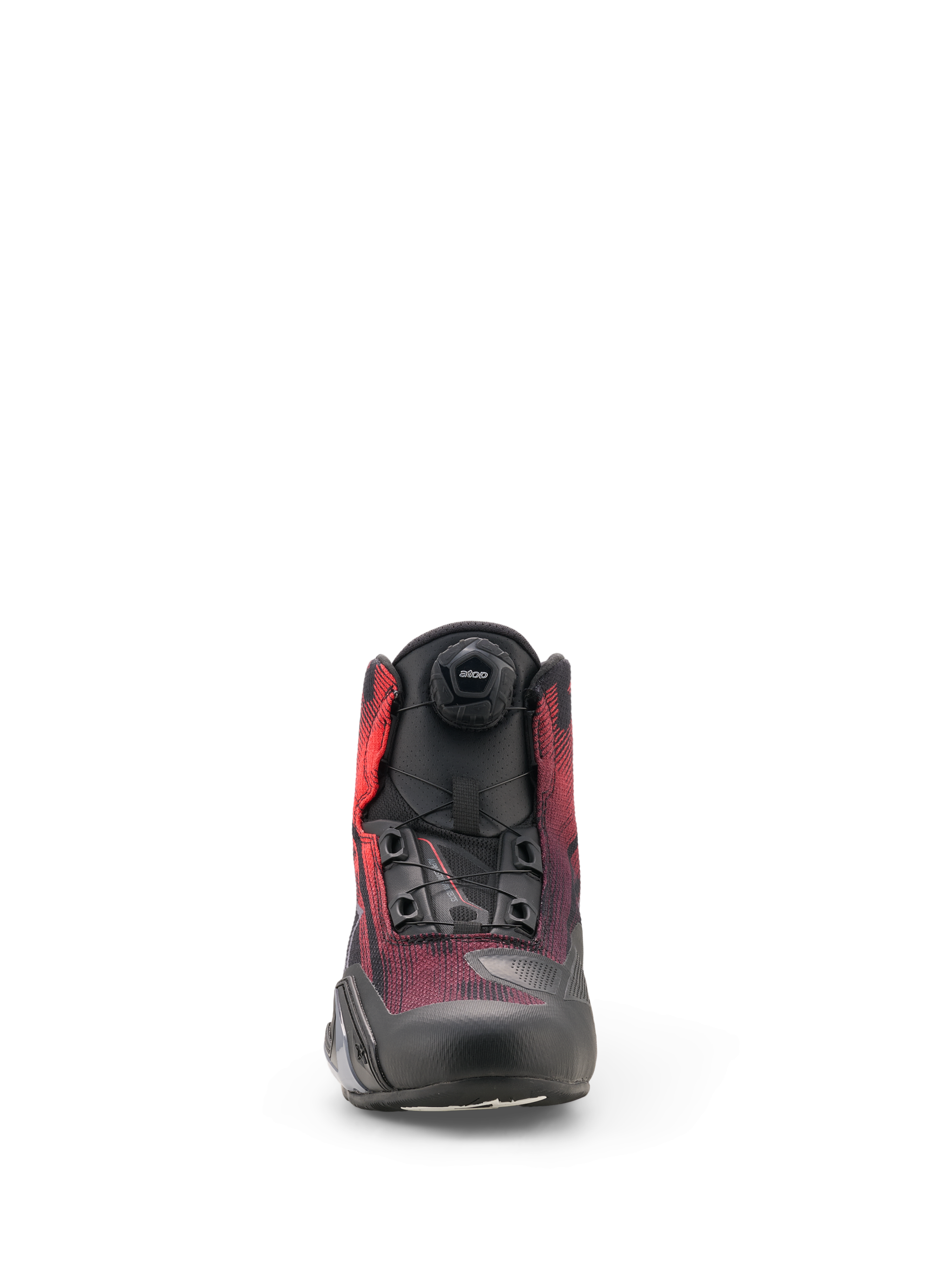 Alpinestars Celer Superair Shoes, zapatos de moto, negro y rojo brillante, vista frontal con el dial del Sistema de Cierre Rotor y parte superior de tejido de flujo de aire transpirable con refuerzos protectores