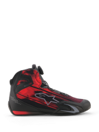 Zapatos Alpinestars Celer Superair, calzado para motociclismo, negro y rojo brillante, vista lateral con una parte superior de tejido gráfico veteado, logotipo gris de Alpinestars y dial del Sistema de Cierre Rotor, calzado deportivo de alto rendimiento para motociclistas