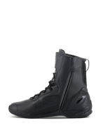 Zapatos Alpinestars Superfaster, zapatos de motociclismo, color negro, con un perfil alto de 25 cm, cremallera lateral medial larga y sistema de cordones rápidos, diseño elegante de microfibra totalmente negro con talón reforzado.
