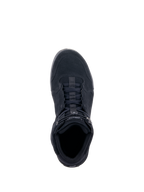Zapatos de Montar Alpinestars Chrome, Negro Negro, vista desde arriba, con construcción de ante dividido, cierre de cordones con correa superior elástica, silueta urbana casual diseñada para la protección en moto