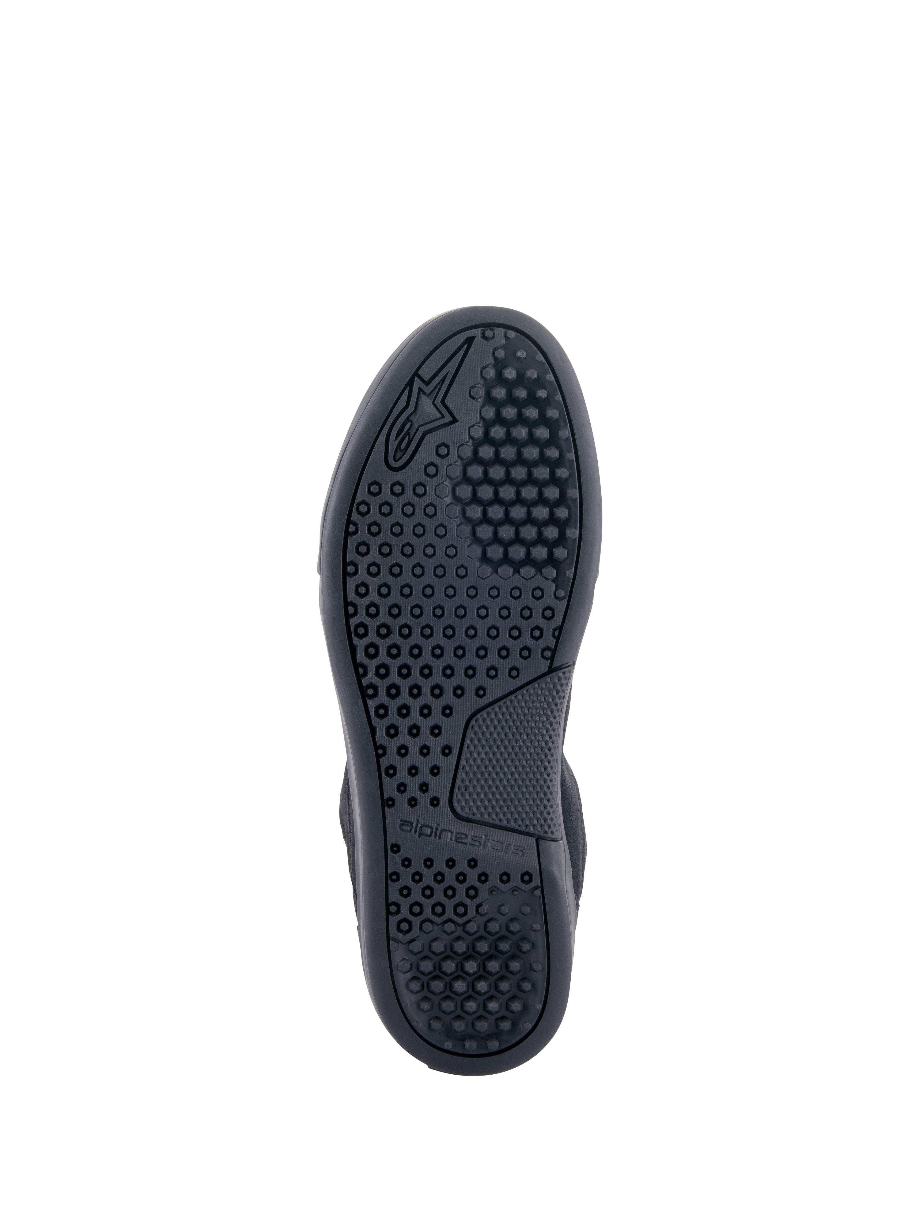 Zapatos Alpinestars Chrome, vista de la suela, negros, con suela de copa de compuesto de caucho avanzado, patrón de agarre hexagonal y logotipo de Alpinestars, calzado urbano para motociclista