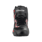 Zapatillas Alpinestars FQ20 Faster-3 Rideknit®, zapatillas de moto, negro y rojo brillante, vista frontal con cierre de cordones y correa de tobillo de gancho y bucle con la marca Alpinestars, estampado gráfico en los laterales, perfil estilizado inspirado en las carreras