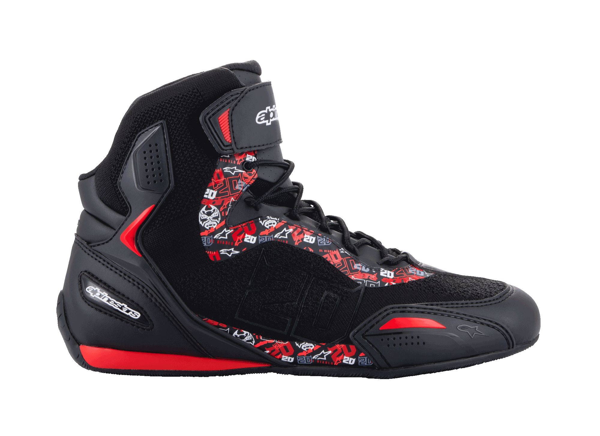 Alpinestars FQ20 Faster-3 Rideknit, zapatillas de motociclismo de caña alta, negras con gráficos rojos y blancos, logotipos y patrones de Fabio Quartararo, parte superior de malla tejida con cordones y correa en el tobillo, suela de goma deportiva con detalles rojos, diseño aerodinámico inspirado en las carreras