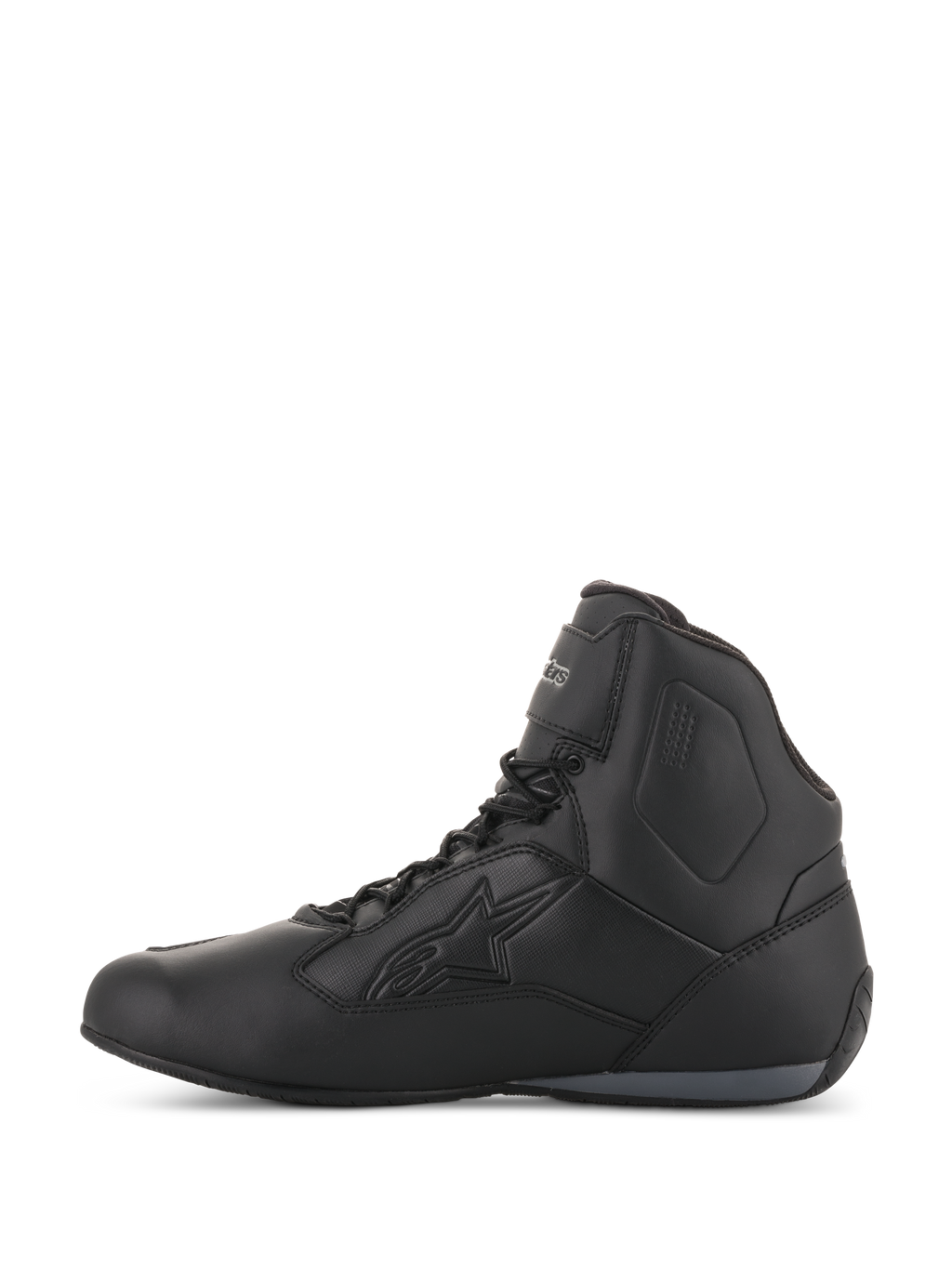 Zapatos Alpinestars Stella Faster-3 Drystar® para mujer, negro y gris oscuro, calzado impermeable para motociclismo, vista de perfil lateral con chasis de microfibra duradera, cierre de cordones con correa en el tobillo y logotipo de Alpinestars en relieve.