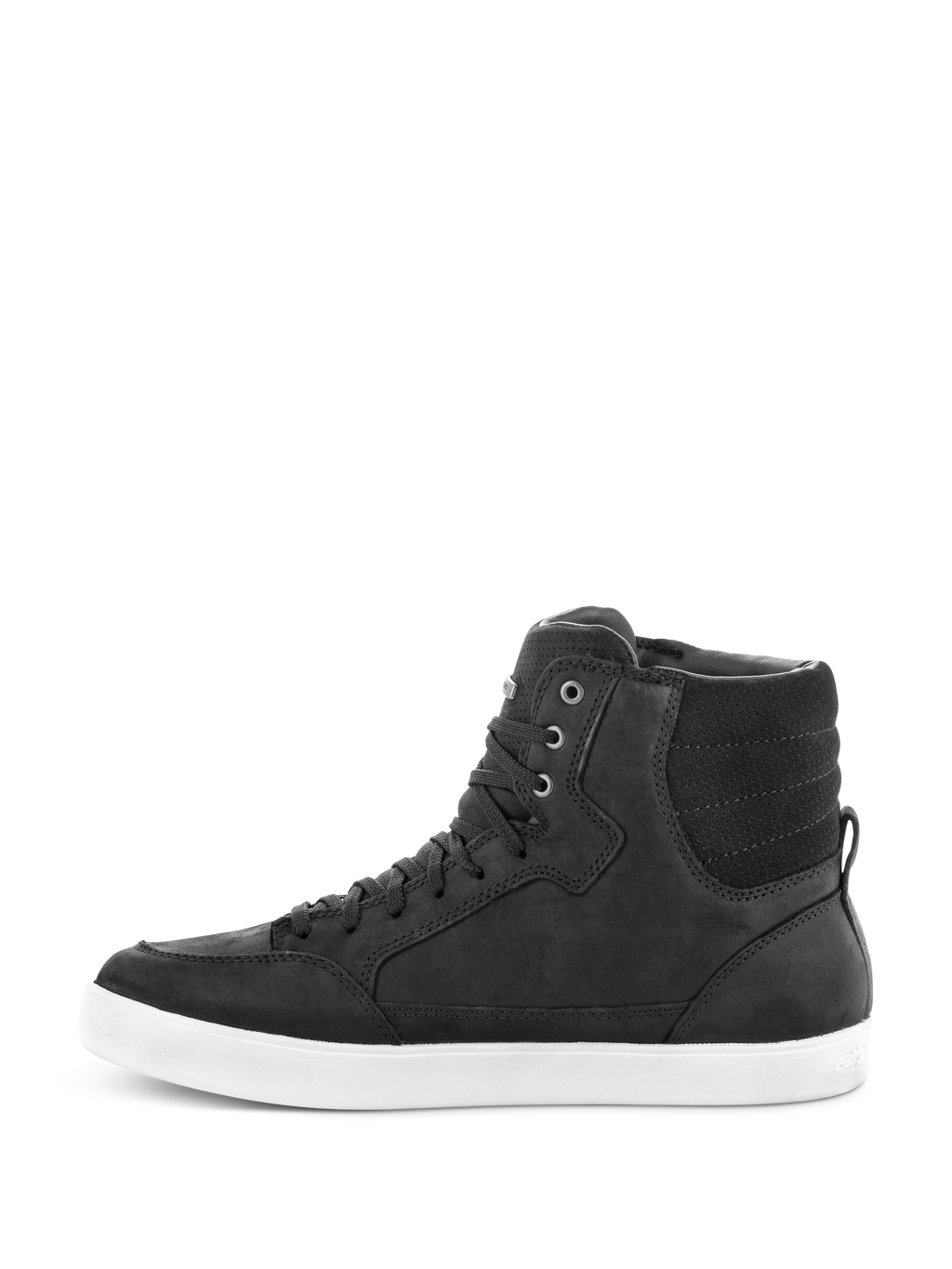 Zapato impermeable Alpinestars J-6, negro y blanco, perfil lateral de zapatilla de conducción de caña alta, construcción de cuero negro con suela de goma blanca, calzado urbano para motocicleta con diseño de cordones