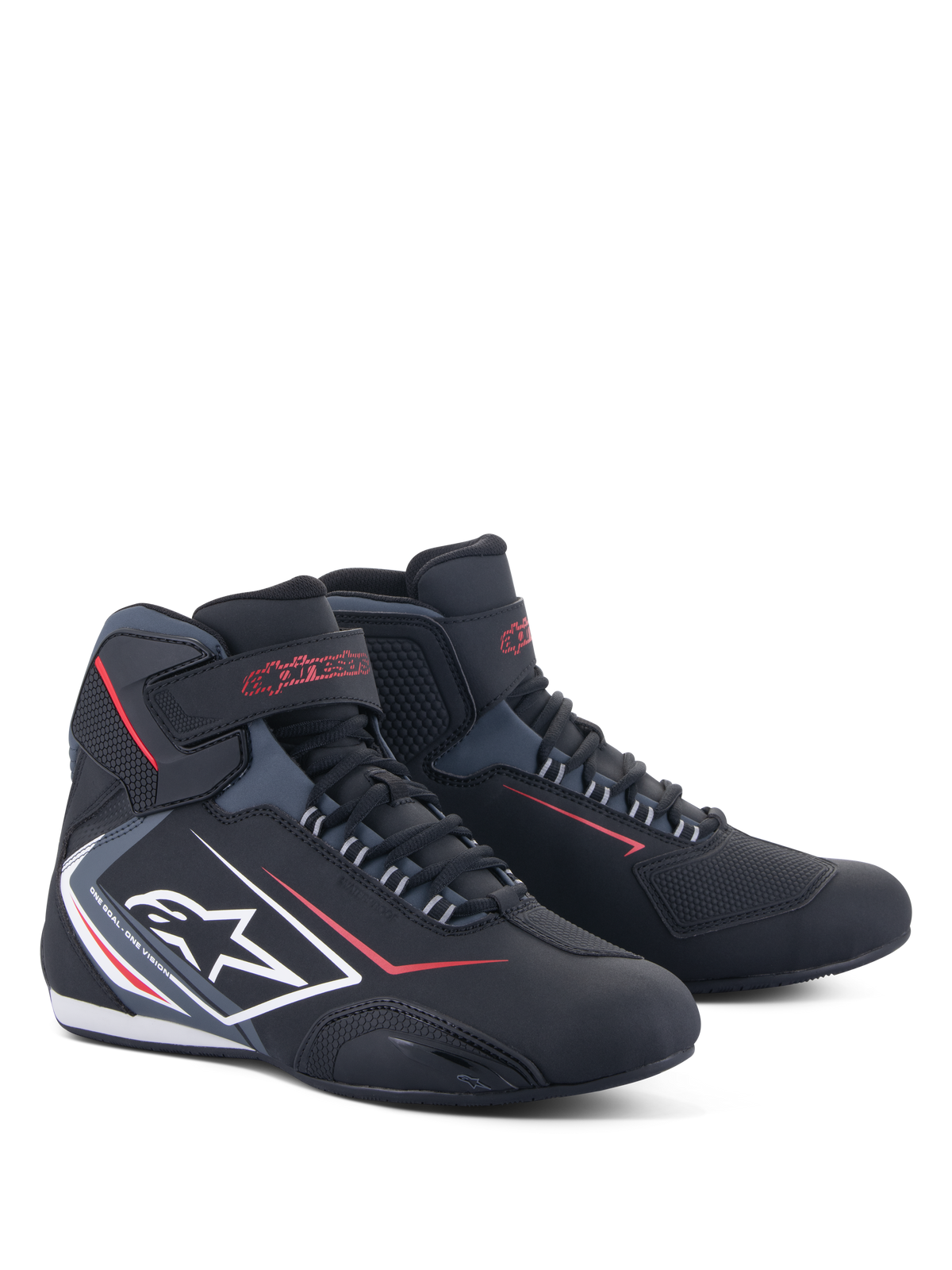 Alpinestars Sektor Waterproof Shoes, zapatos para motociclismo, negros con detalles en rojo y blanco, con logo de estrella blanca en el lateral, correa de velcro en el tobillo y sistema de cordones, diseño deportivo y estilizado para conducción en carretera