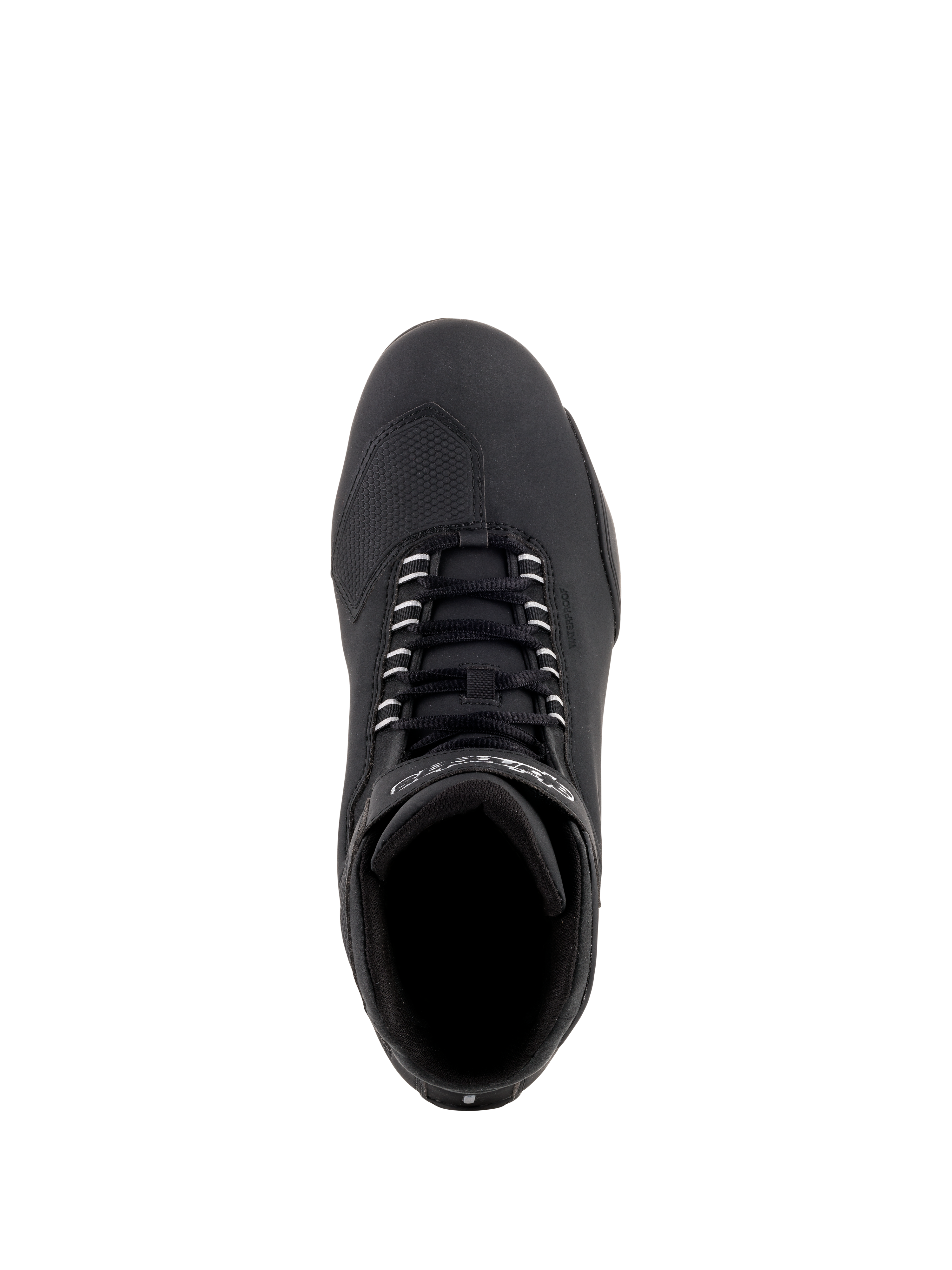 Alpinestars Sektor Waterproof Shoes, zapatos de moto negros, vista superior que muestra cordones negros y puntera reforzada, construcción de microfibra elegante para rendimiento en carretera