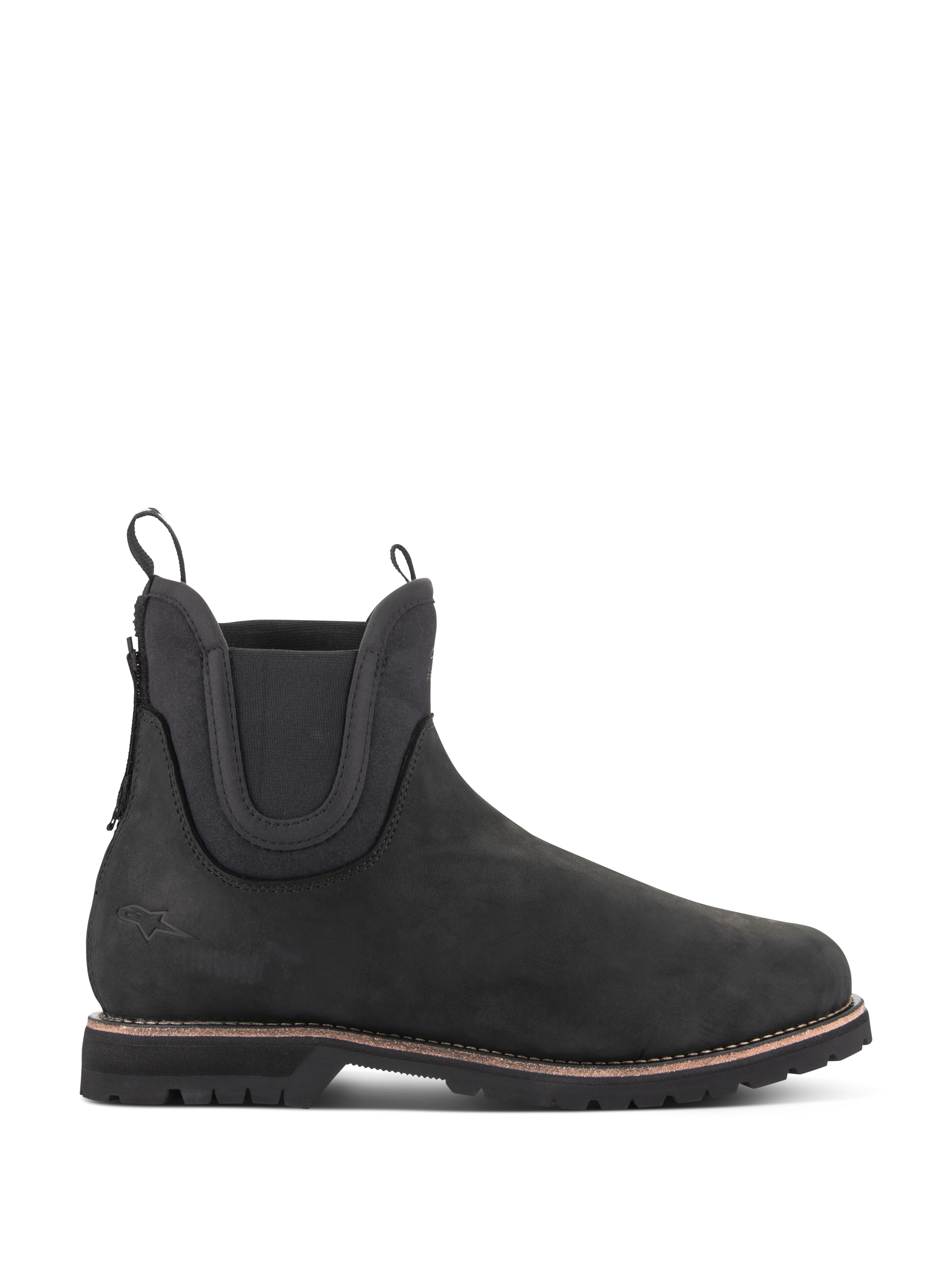 Alpinestars Turnstone Shoes en color negro, botines de moto estilo Chelsea, piel de vaca mate con paneles laterales elásticos, suela gruesa con detalle de vira marrón, dos tiradores, calzado de protección para conducción urbana