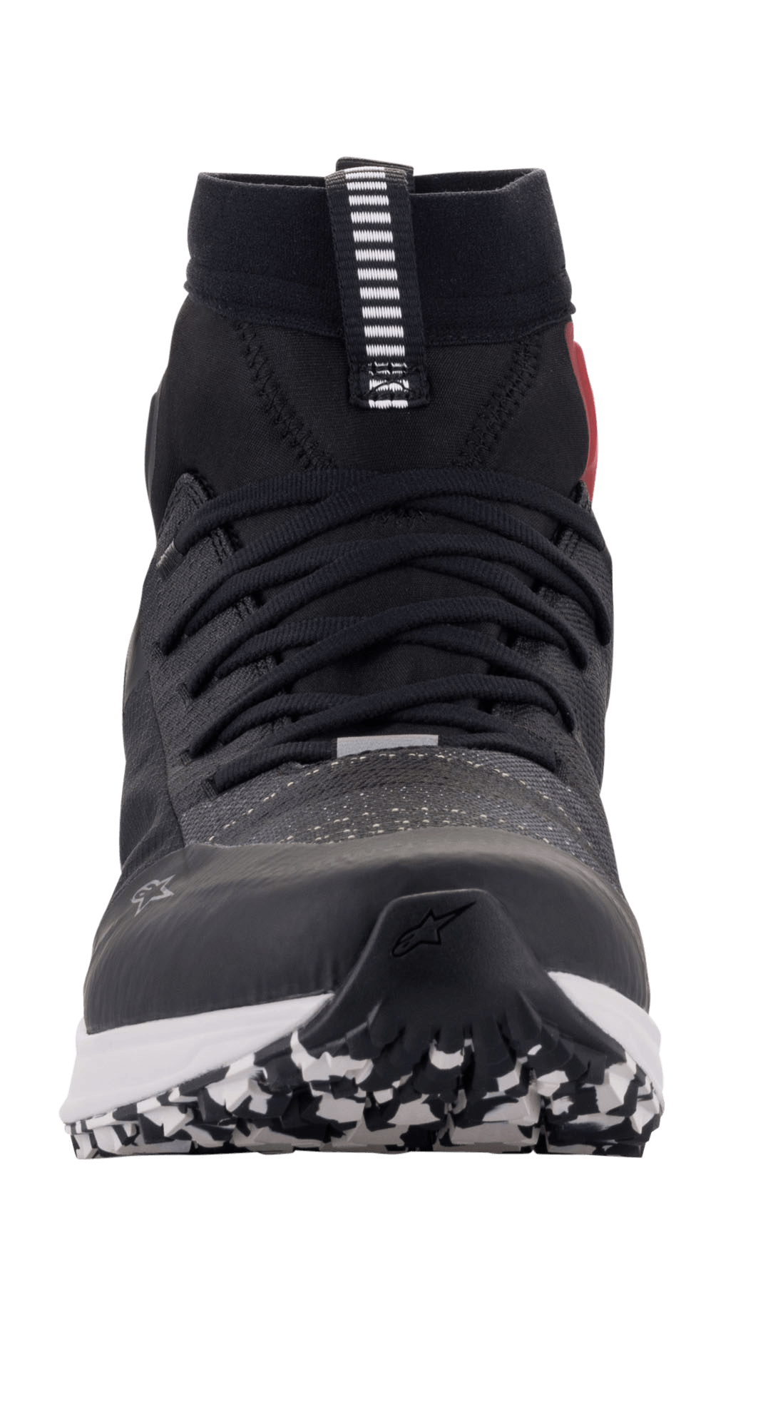 Zapatos Alpinestars Speedforce, calzado de motociclismo, negro, blanco y rojo, vista frontal que muestra una silueta de zapatilla de running, parte superior de MATRYX, diseño de corte alto y suela con patrón