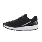 Zapatos Alpinestars Meta Road V2, calzado deportivo, negros y blancos, parte superior de malla transpirable con relieves texturizados diagonales, entresuela blanca gruesa, logotipo blanco de Alpinestars en el lateral, detalles de rayas blancas en el talón, diseño atlético para uso casual y ropa de trabajo de equipos de carreras