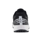 Zapatos Alpinestars Meta Road V2, calzado de sportswear, negro y blanco, vista trasera con el logotipo de estrella de Alpinestars en blanco y franjas horizontales en el talón, entresuela blanca, diseño ligero y transpirable para ropa de trabajo de equipos de carreras