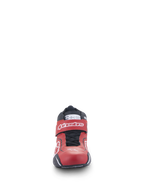 Alpinestars Tech-1 T V3 Shoes FIA, calzado de automovilismo, rojo, negro y blanco, vista frontal que muestra el elegante diseño de cuero, correa ajustable en el tobillo con logotipo blanco y sistema de cierre con cordones negros.