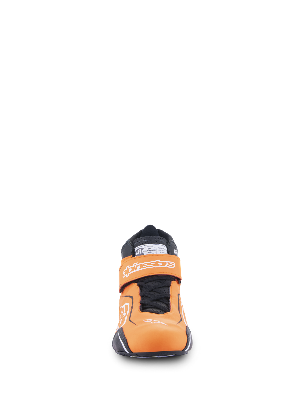 Zapatos Alpinestars Tech-1 T V3 FIA, zapatos de automovilismo, naranja flúor, negro y blanco, vista frontal que muestra la correa de gancho y bucle con la marca Alpinestars, cordones negros y etiqueta de certificación SFI en la lengüeta