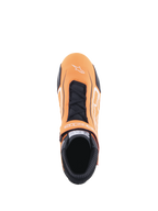 Alpinestars Tech-1 T V3 Shoes, zapatos de automovilismo, naranja flúor, negro y blanco, vista superior que muestra el cierre de cordones y la correa de gancho y bucle, logotipo de Alpinestars blanco en la puntera, paneles de cuero perforado y cuello ignífugo negro