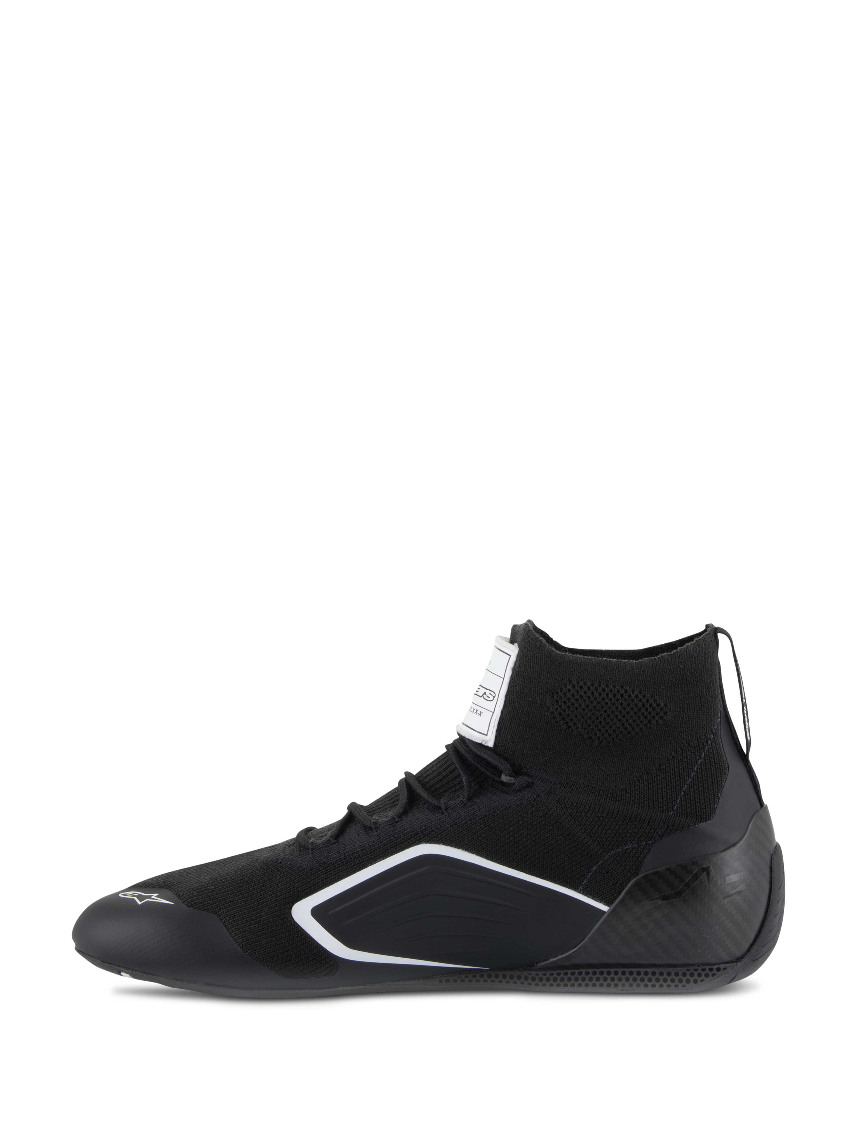 Zapatos Alpinestars Supertech, calzado para automovilismo, negro, vista de perfil lateral con parte superior tejida, talonera de fibra de carbono y acentos geométricos blancos, calzado profesional para deportes de motor