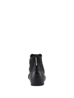 Alpinestars Supertech Shoes - FIA/SFI, zapatos de carreras de automovilismo, negro, vista posterior con copa del talón de fibra de carbono y parte superior de tejido, marca Alpinestars vertical en el talón, equipo profesional de automovilismo