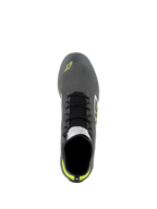 Zapatos Alpinestars Supertech, zapatos de automovilismo, gris frío, negro y amarillo fluo, vista aérea que muestra la parte superior de punto, cordones negros y etiqueta de certificación FIA en la lengüeta, calzado de conducción profesional