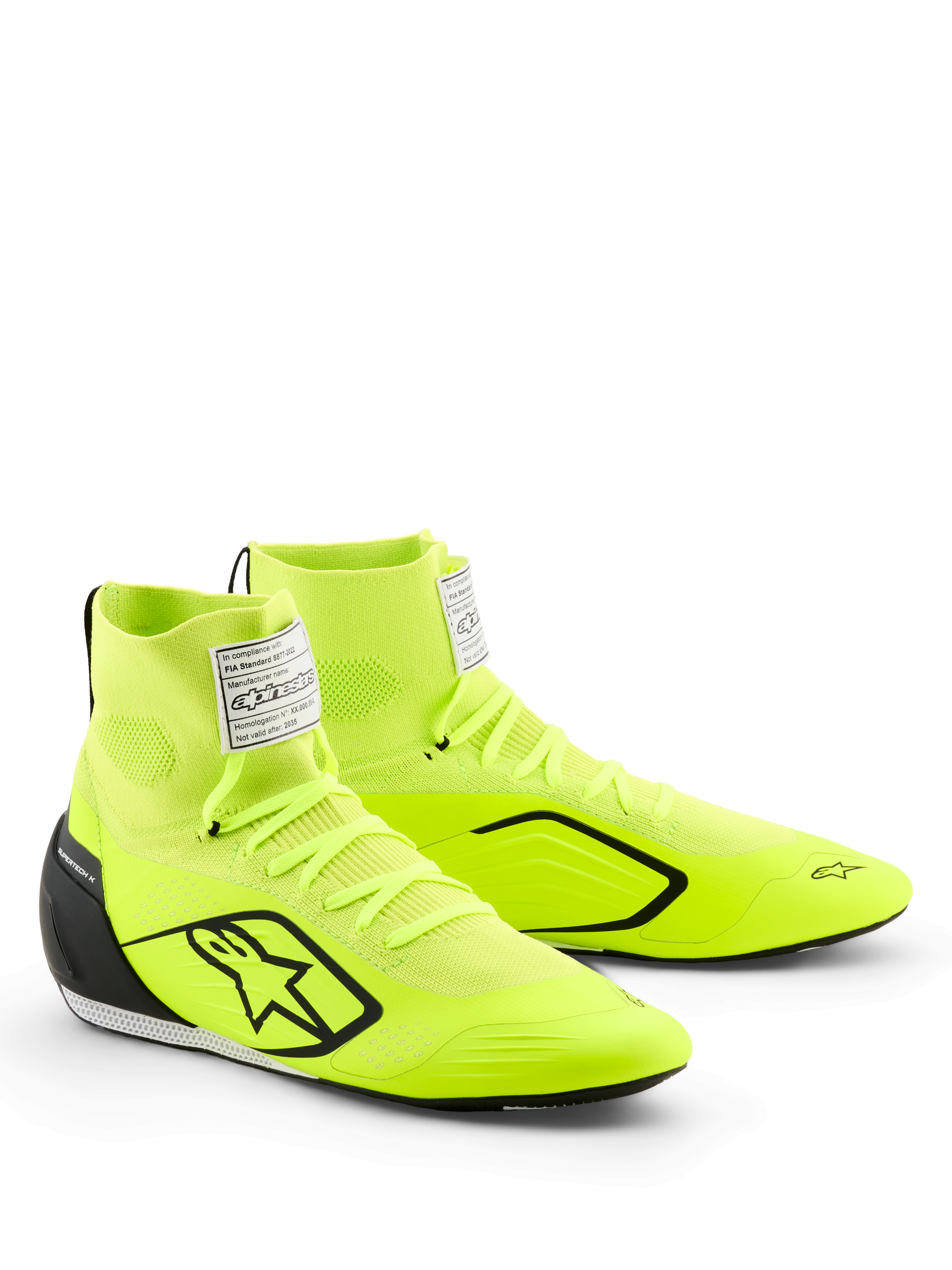 Zapatos Supertech K de Alpinestars, calzado para karting, amarillo fluo, negro y blanco, con parte superior tejida en amarillo neón brillante, logotipo de estrella en negro, contrafuerte de talón de TPU inyectado, etiqueta blanca de la FIA en la lengüeta y diseño aerodinámico de automovilismo