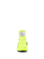 Zapatillas Alpinestars Supertech K, calzado de karting FIA, Amarillo Fluo Negro Blanco, vista frontal que muestra la construcción superior de punto, cordones amarillo neón y etiqueta de certificación FIA blanca en el tobillo