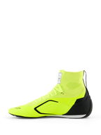 Zapatillas Alpinestars Supertech K - FIA, calzado de karting, amarillo flúor, negro y blanco, vista lateral con parte superior tejida y cuello tipo calcetín, contrafuerte de talón de TPU negro, suela fina blanca y negra, y logotipo de Alpinestars en la puntera y la lengüeta