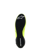 Alpinestars Supertech K Shoes - FIA, zapatos de karting, amarillo flúor, negro y blanco, vista de la suela con dibujo asimétrico negro, logotipo de estrella blanca en la parte delantera y texto alpinestars en el talón, suela de goma fina para sensibilidad con los pedales.