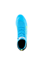 Alpinestars Supertech K Shoes - FIA, calzado de karting, azul claro con detalles en amarillo flúor, vista desde arriba que muestra la parte superior totalmente tejida, cordones azules a juego y etiqueta de certificación FIA en la lengüeta.