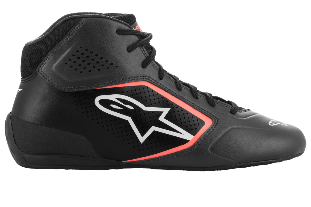 Alpinestars Tech-1 K Start V2 Shoes, zapatillas de karting, negro asfalto y naranja flúor, perfil lateral con parte superior de microfibra con perforaciones láser, logotipo de Alpinestars blanco con contorno naranja y cordones negros