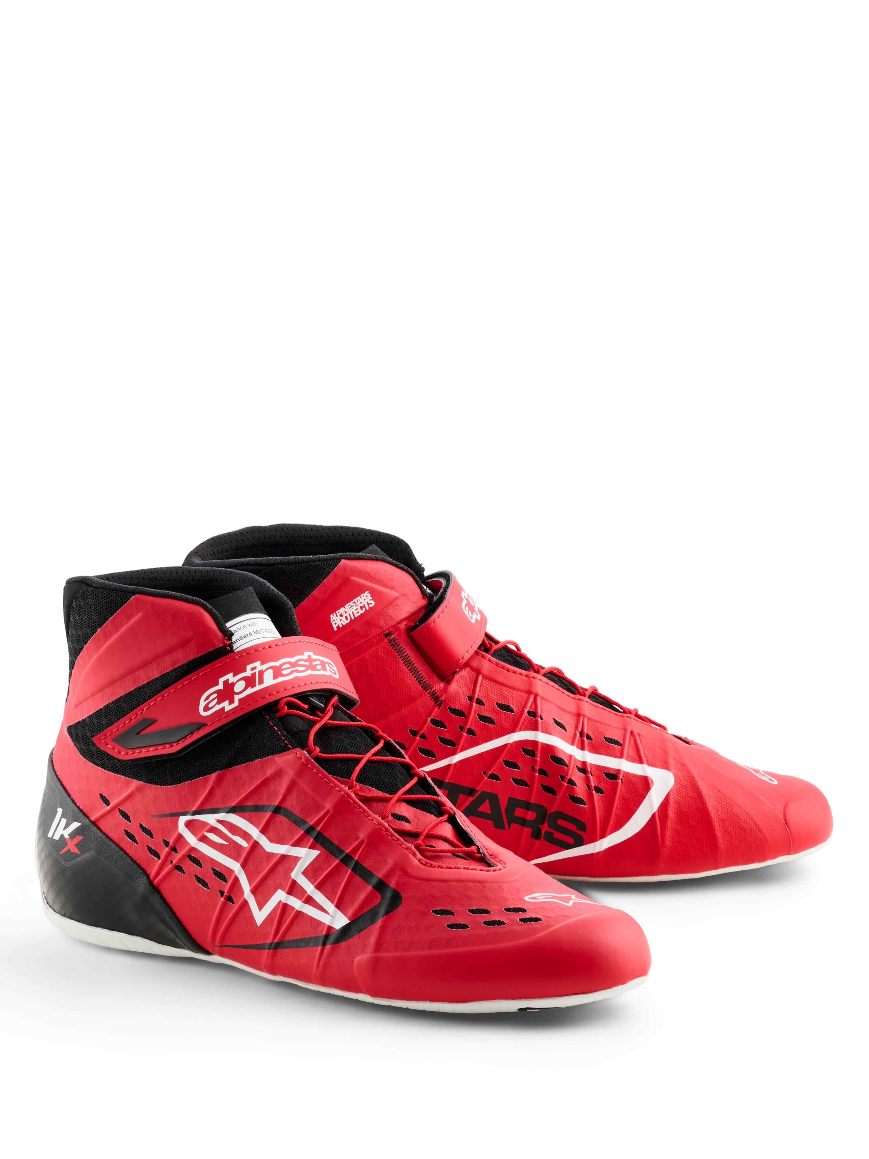 Zapatillas Alpinestars Tech-1 KX V3, calzado de karting, rojo y negro, con sistema de cordones asimétrico y correa de velcro en el tobillo, logotipos de Alpinestars en blanco, tomas de aire cortadas con láser y construcción ligera sin costuras para un rendimiento profesional en automovilismo