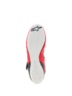Zapatillas Alpinestars Tech-1 KX V3 - FIA, calzado de karting, vista inferior que muestra la delgada suela de goma blanca, patrón de agarre texturizado para mayor sensibilidad con los pedales, bordes superiores rojos, logotipo de la estrella de Alpinestars en negro en la puntera y marca en relieve en el talón