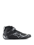 Alpinestars Tech-1 Z V3 Shoes FIA, zapatos de carreras en negro y plata, perfil lateral de diseño de caña alta con logotipo de estrella plateada, cierre de correa de velcro integrado, sistema de cordones rápidos, paneles de cuero perforados para transpirabilidad, calzado profesional para automovilismo con certificación FIA