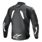 Chaqueta de cuero Alpinestars GP Plus R V4 Airflow, vista trasera, negro y blanco, con cuero perforado para ventilación, logotipos blancos de Alpinestars en las mangas y la parte inferior de la espalda, y paneles elásticos integrados para una conducción de alto rendimiento.