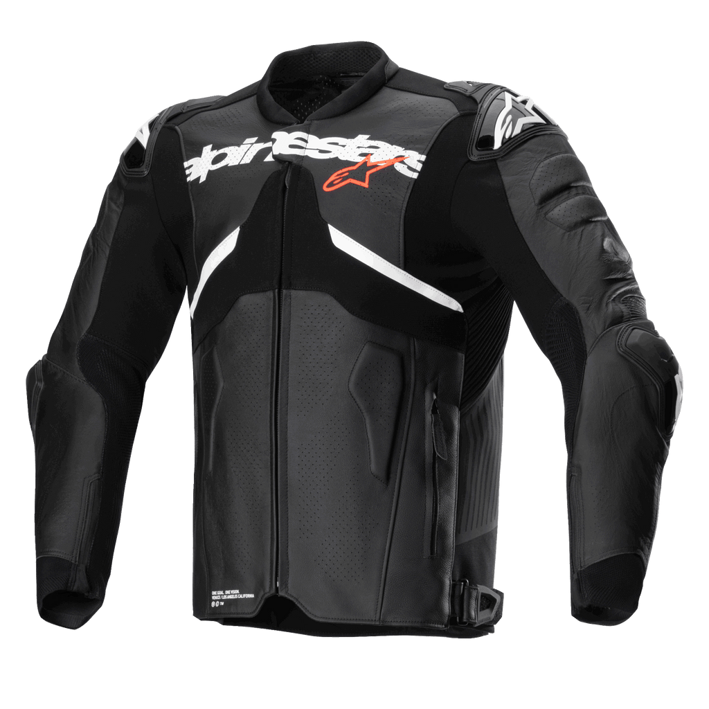 Chaqueta de cuero Alpinestars Atem V5, negra y blanca, chaqueta profesional de carreras de motos con un gran logotipo blanco de Alpinestars en el pecho y una pequeña estrella roja, paneles de cuero perforado, protectores de hombro DFS RR integrados y diseño aerodinámico para conducción deportiva