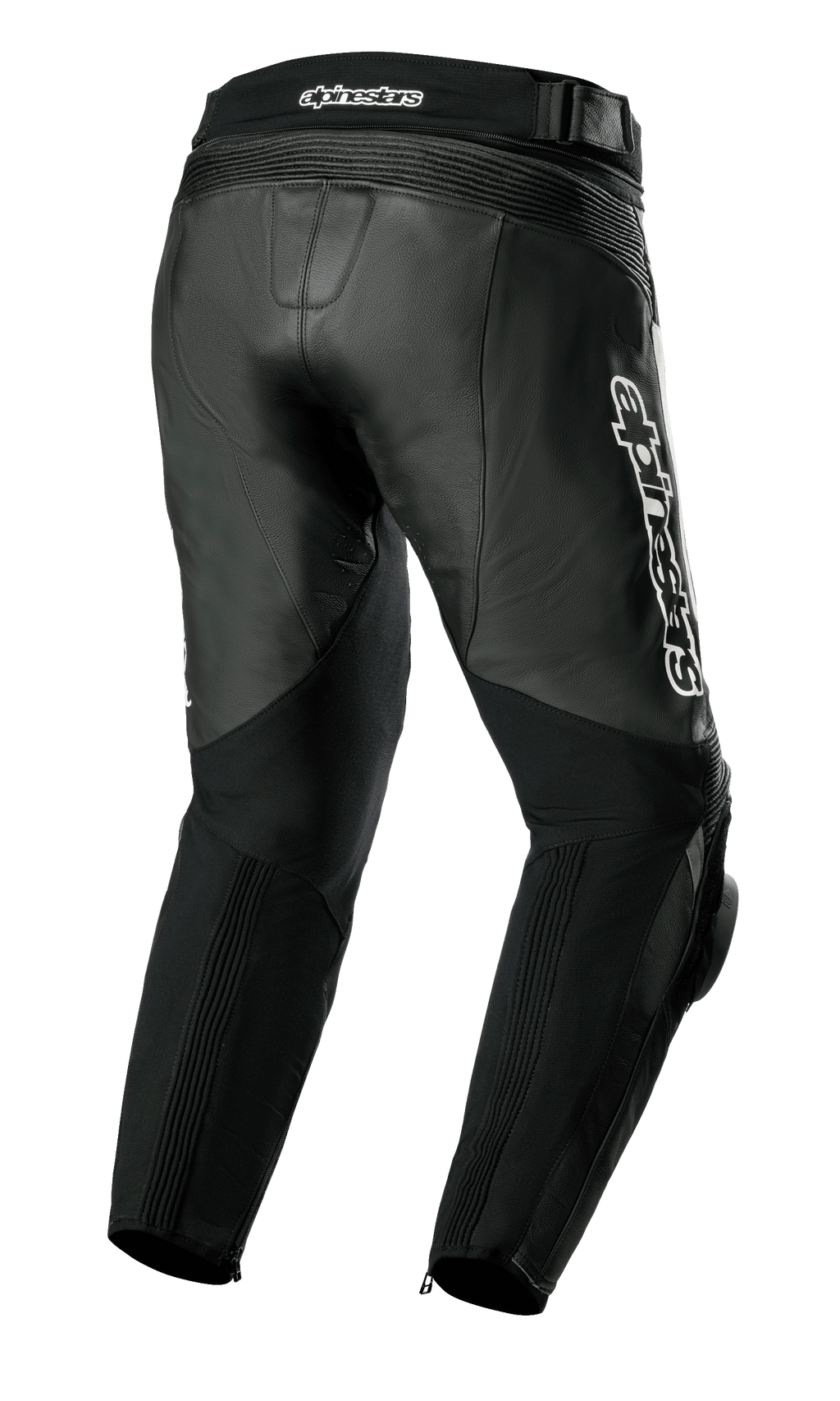 Pantalones de Cuero Alpinestars Missile V3, pantalones de moto, negros, vista trasera de tres cuartos con construcción de cuero premium, paneles elásticos de acordeón sobre las rodillas y la cintura, cintura trasera alta y marca blanca prominente de Alpinestars en el lateral.