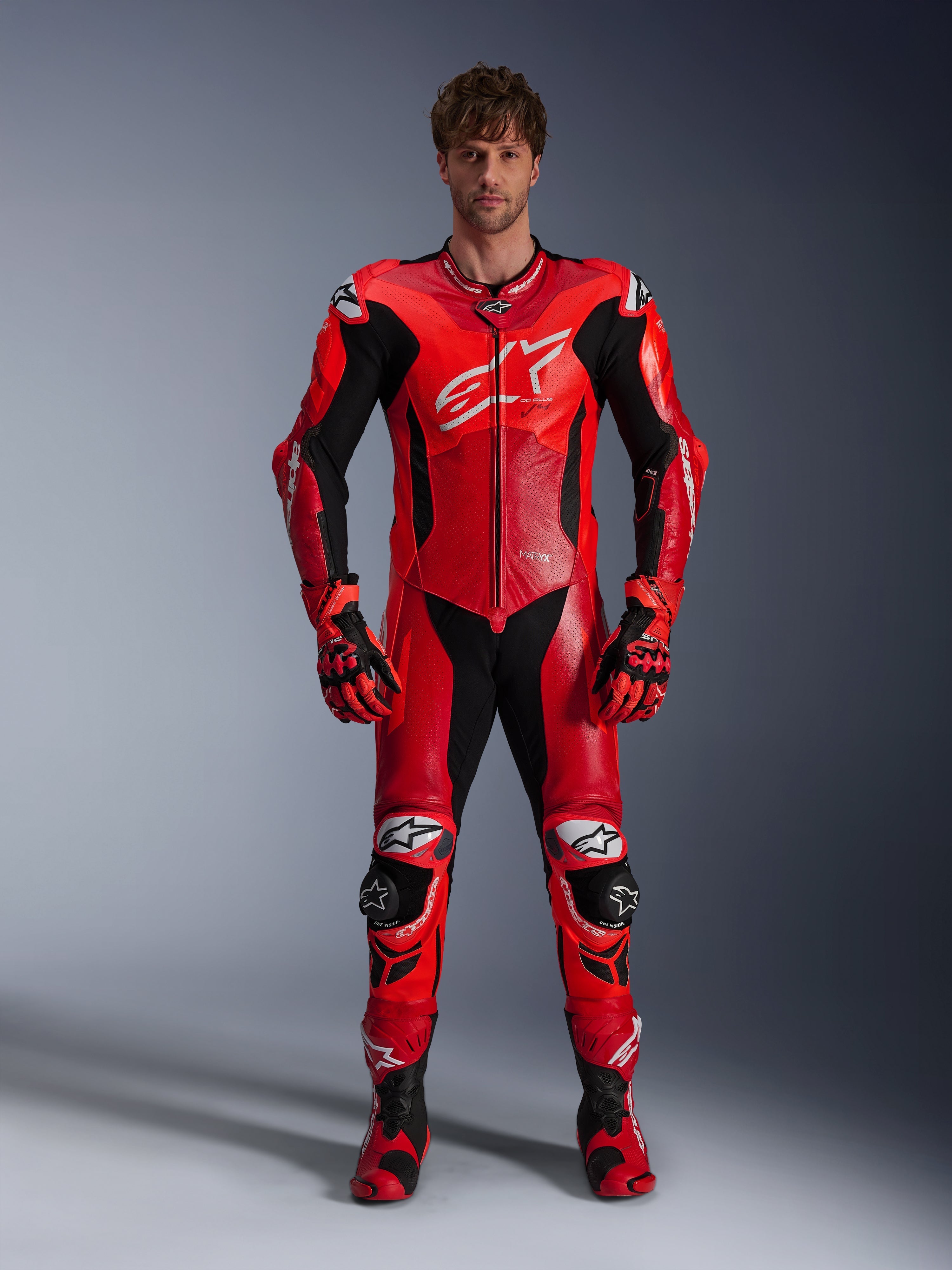 Alpinestars GP Plus V4 Sprint, mono de cuero de una pieza para hombre, rojo fluo y negro, preparado para Tech-Air.