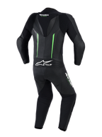 Traje de cuero Alpinestars GP Force V2 de 1 pieza, vista trasera, negro con detalles en verde fluorescente, con joroba aerodinámica, paneles de cuero perforado, zonas elásticas de acordeón y marca Tech-Air Ready, equipamiento profesional para carreras de motos