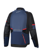 Alpinestars Andes V4 Drystar® Jacket, vista trasera, azul marino Night Navy, Mood Indigo y negro, con detalles y rayas rojas en las cremalleras, gran compartimento trasero impermeable, logotipo de Alpinestars en la parte superior e inferior de la espalda, chaqueta técnica textil de turismo de aventura.