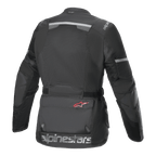 Alpinestars Andes Air Drystar® Jacket, chaqueta de moto, negra, vista trasera con amplios paneles de ventilación de malla, tiras reflectantes en la parte superior de la espalda y las mangas, y gran logotipo de texto Alpinestars en el dobladillo inferior.