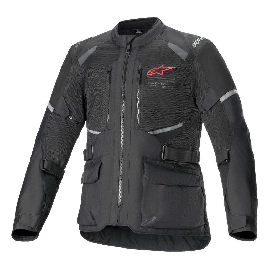 Chaqueta Alpinestars Andes Air Drystar, chaqueta de moto adventure touring negra, vista frontal, con amplios paneles de ventilación de malla, logotipo de Alpinestars rojo en el pecho, detalles reflectantes y bolsillos de carga frontales.