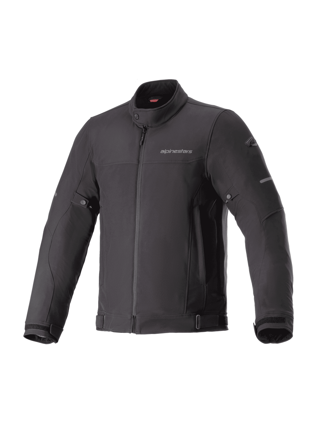 Alpinestars Husker Waterproof Jacket, chaqueta de moto urbana negra, tejido softshell de alta densidad, cuello alto con botón a presión, cremallera frontal completa, correas ajustables en cintura y puños, marca sutil en el pecho y detalles reflectantes en las mangas.