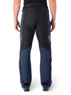 Pantalones Alpinestars St-1 Waterproof, pantalones de moto para turismo, azul oscuro y negro con detalles en rojo brillante, vista trasera, diseño aerodinámico con construcción textil duradera, marca reflectante y cierres ajustables en los tobillos.