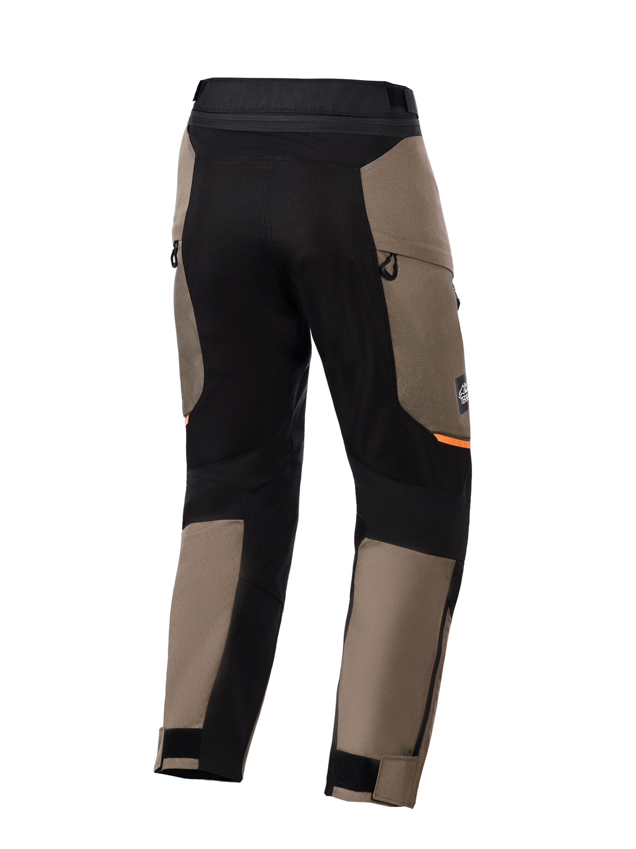 Pantalones Alpinestars Cusco Drystar®, pantalones de motociclismo adventure, marrón nogal y negro, vista trasera con paneles elásticos negros, detalles en naranja, ventilaciones con cremallera y puños de velcro ajustables para conducción en carretera.