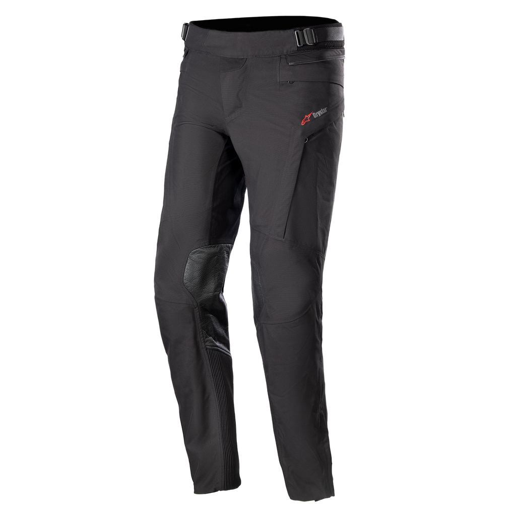 Alpinestars AMT-10 Drystar® XF Pants, pantalones de turismo para motocicleta, negros, con logo rojo en la cadera, paneles reforzados en las rodillas, elástico de acordeón en la parte inferior de las piernas, cintura ajustable y bolsillos con cremallera, diseño textil técnico para conducción de aventura