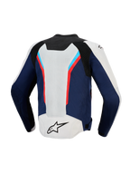 Chaqueta Alpinestars AST V3 Air, vista trasera, plata, azul profundo y rojo brillante, chaqueta técnica de motociclismo con amplios paneles de ventilación de malla, diseño deportivo multipanel con detalles en rojo y azul claro, logotipo A-star negro en la parte inferior de la espalda sobre fondo plateado.