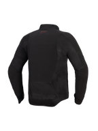Chaqueta Alpinestars Aeroshell Airflow, chaqueta de moto, Black Anthracite, vista trasera con paneles de malla y zonas de ventilación perforadas con láser, parte trasera alargada para mayor cobertura al conducir, pequeño logo rojo en la parte posterior del cuello, diseño de softshell ligero con corte deportivo