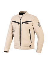 Chaqueta Alpinestars Bruiser, chaqueta urbana para motociclista, color tostado, construcción textil con detalles de cremalleras negras, cuello con botones a presión, múltiples bolsillos funcionales, parche circular con logo en la manga, diseño contemporáneo inspirado en la ropa de trabajo