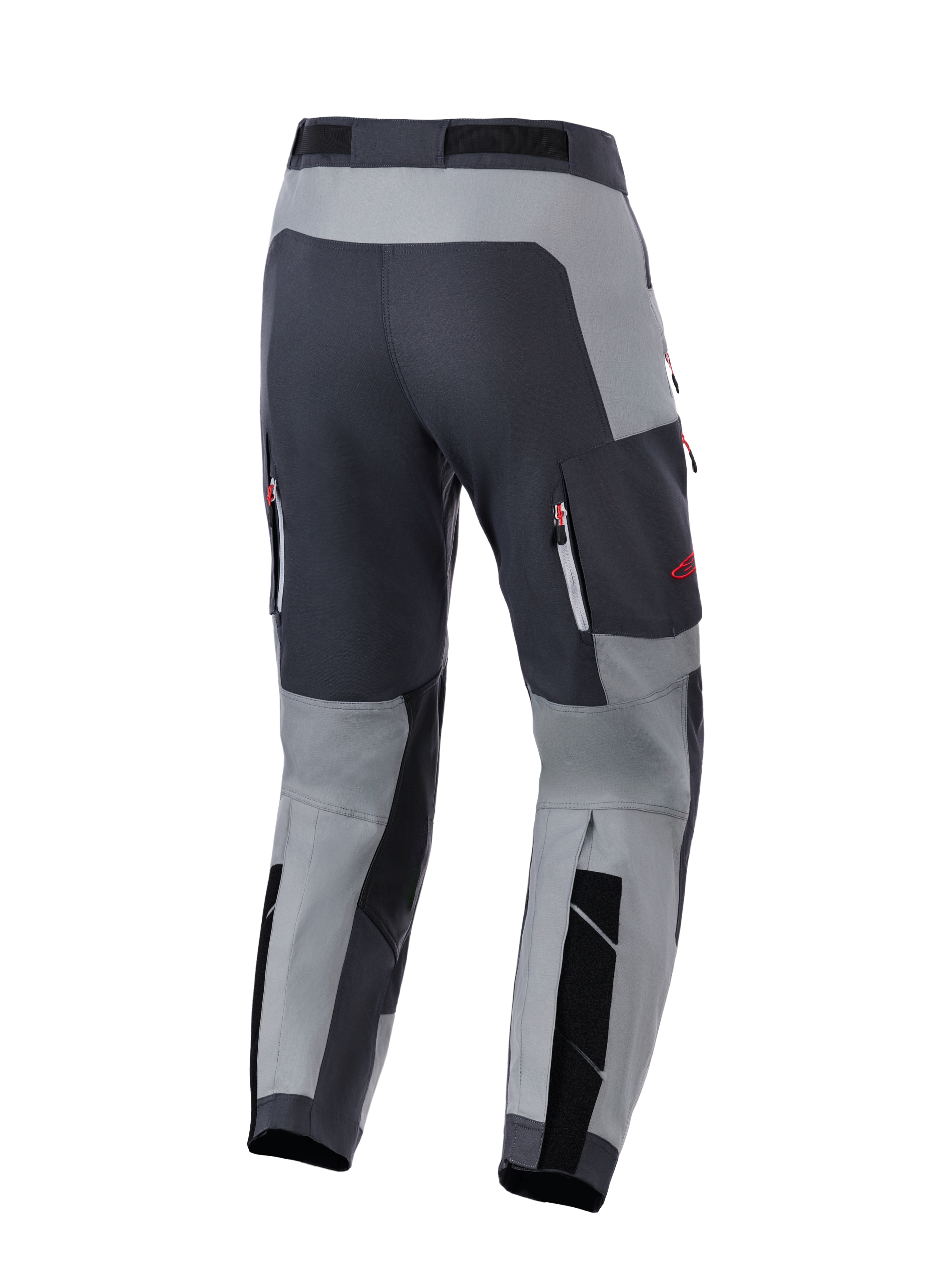 Alpinestars Maxdura Dual Pants, pantalones de motociclismo de aventura, gris oscuro y gris profundo, vista trasera que muestra el área del asiento reforzada y bolsillos de ventilación con cremallera y detalles rojos, diseñados para rendimiento dual-sport