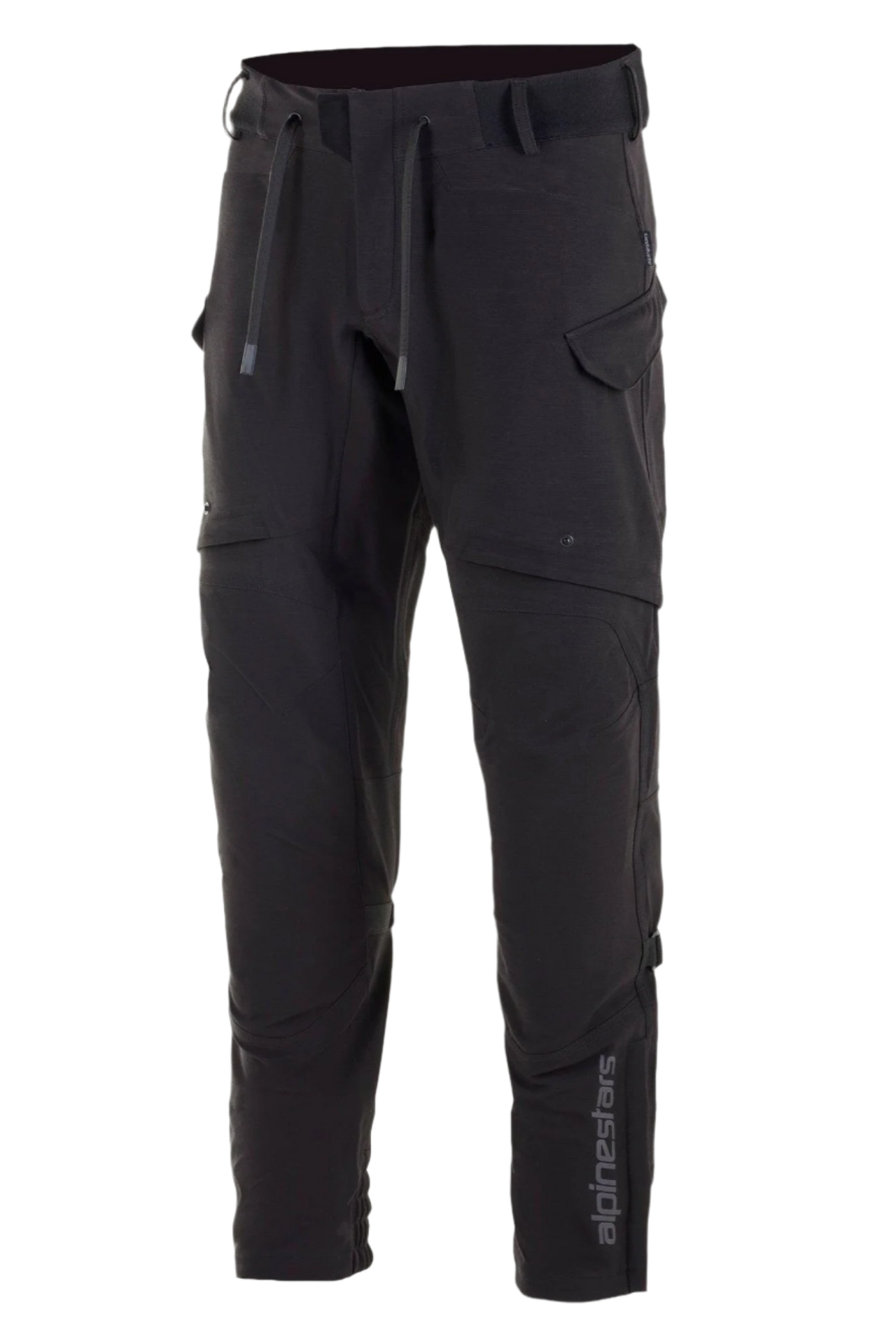 Pantalones Alpinestars Juggernaut Waterproof, pantalones de moto, negros, construcción softshell con membrana impermeable, aberturas de ventilación en los muslos, bolsillos cargo con cremallera, cintura elástica con cordones y puños en los tobillos, equipamiento para conducción urbana