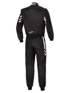 Alpinestars GP Race V3 Suit FIA, vista posterior de un mono de automovilismo de una pieza negro con detalles plateados en las mangas y piernas, con el logotipo de Alpinestars en blanco en la parte inferior de la espalda, equipamiento profesional para automovilismo con certificación FIA.