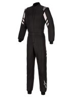 Alpinestars GP Race V3 Suit FIA, mono de automovilismo, negro y plateado, con construcción de dos capas, franjas diagonales blancas en los brazos, logotipos de Alpinestars en los hombros y la parte inferior de la pierna, puños acanalados y cintura con cinturón