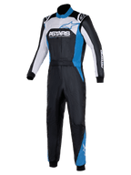 Alpinestars Atom Graphic 4 Suit, mono de carreras de una pieza para automovilismo, negro, plateado y azul, con la marca ASTARS destacada en el pecho, paneles blancos y azules, cuello alto y puños acanalados, prenda de protección profesional para deportes de motor